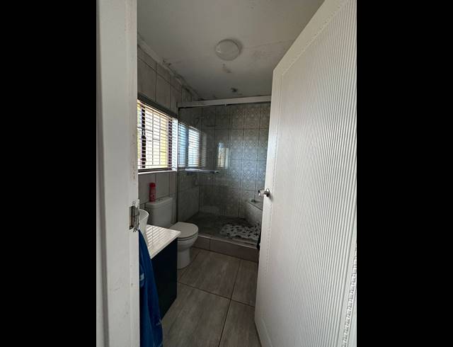 3 BEDROOM HOUSE FOR SALE IN HAYFIELDS